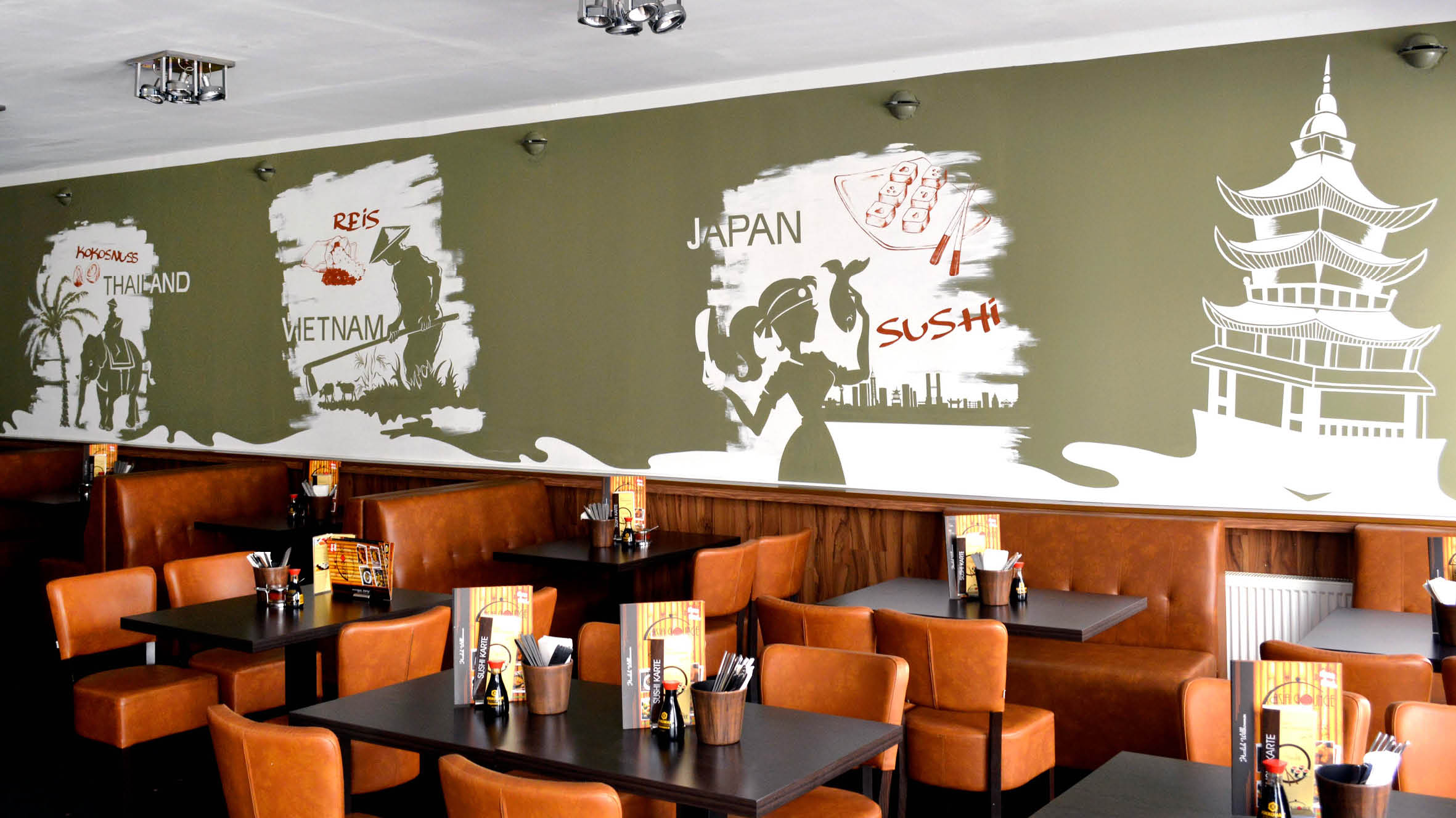 Sina-Cyliax_Wandbemalung_Asia_Lounge-Schweinfurt_Slider-02
